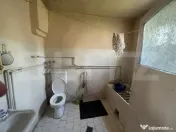 Casă tradițională cu gospodărie și teren de 1263 mp – 