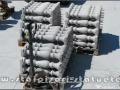 Stâlpișori, baluștri, popici, mosoare, din beton, model B2. 