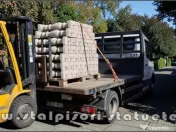 Stâlpișori, baluștri, popici, mosoare, din beton, model B2. 