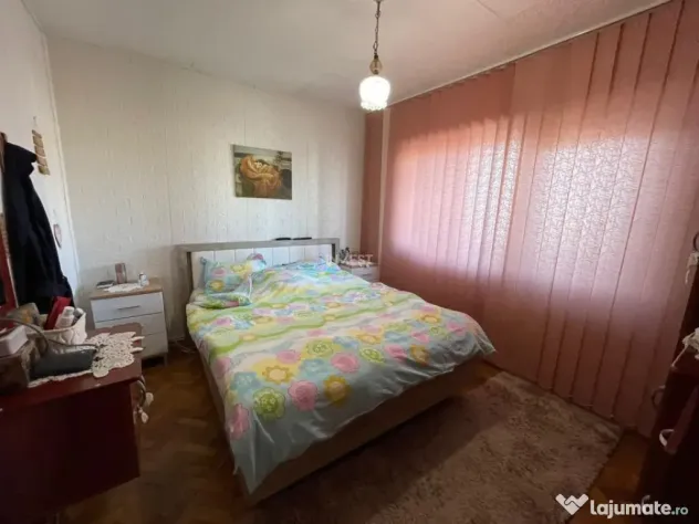 Apartament 4 camere, decomandat, zona Pacurari - Esplanada,