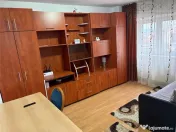 Garsoniera de inchiriat blocul Onix 