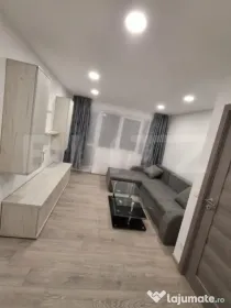 Apartament de inchiriat, 50 mp, zona Bulevard