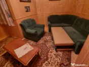 Cabana de vanzare, complet mobilată, ideală pentru relaxar 