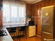 Apartament de lux, 3 camere, 120mp, curte proprie, loc de pa 