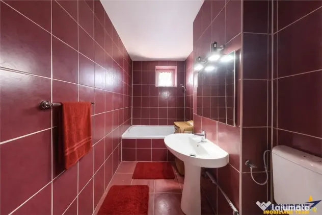 Tur 3D! Apartament 4 camere,2 balcoane,2 bai,zona centrala A