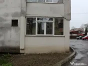 P.F vând apartament cu 3 camere decomandat – Str. Gloriei, Roman 