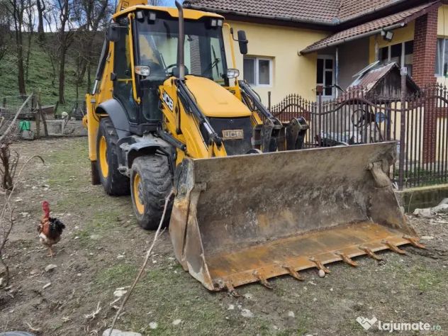 Buldoexcavator JCB 3CX, an 2020, cupa multifuncționala