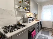 Apartament 2 camere decomandate in Deva, zona Piata Centrala + Boxa 