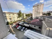 De vanzare apartament 2 camere decomandate Calea Marasest... 