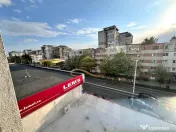 De vanzare apartament 2 camere decomandate Calea Marasest... 