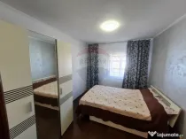 Apartament cu 3 camere de inchiriat