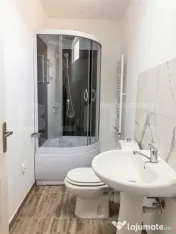 Apartament de 2 camere, in Zona Parcul Feroviarilor, cu parc 