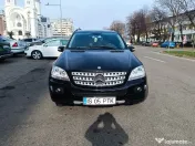 mercedes ML 320 tracțiune 4X4 cu 224Cp 