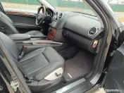 mercedes ML 320 tracțiune 4X4 cu 224Cp 