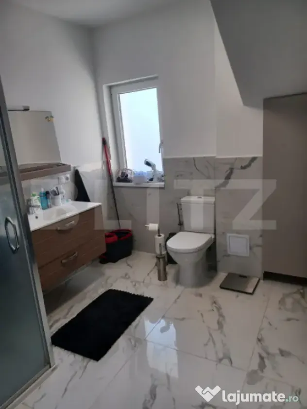 Casa individuala, mobilata si utilata moderna, zona Hotel Di