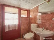 Casa in Leresti, la strada principala, cu rau in spate | ter 