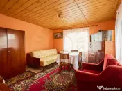 Casa in Leresti, la strada principala, cu rau in spate | ter 