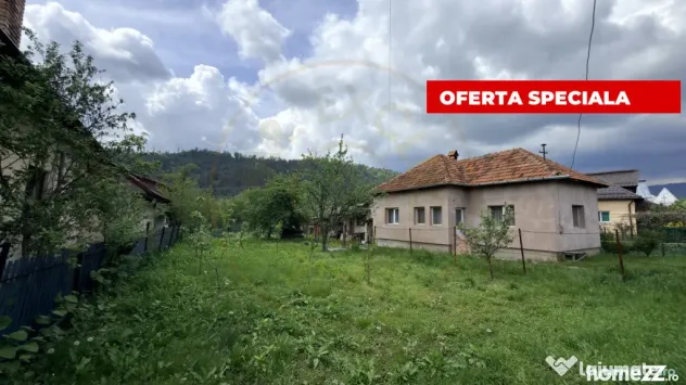 Casa in Leresti, la strada principala, cu rau in spate | ter