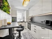 Apartament 2 camere, decomandat - zona Avantgarden 