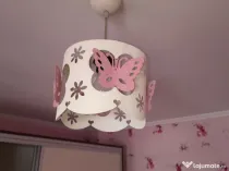 Lustra,întrerupător și priza fetița