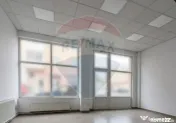 Spațiu comercial-zona Vasile Aron 
