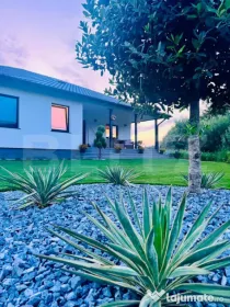 Casa moderna, suprafata utila 145mp, 5 ari teren, zona Lapte