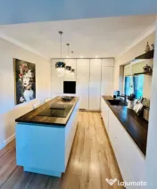 Casa moderna, suprafata utila 145mp, 5 ari teren, zona Lapte 
