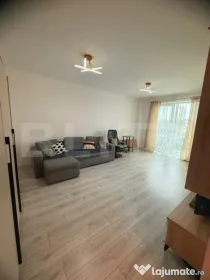 Apartament 2 camere, 68 mp, etaj intermediar, zona Primagra