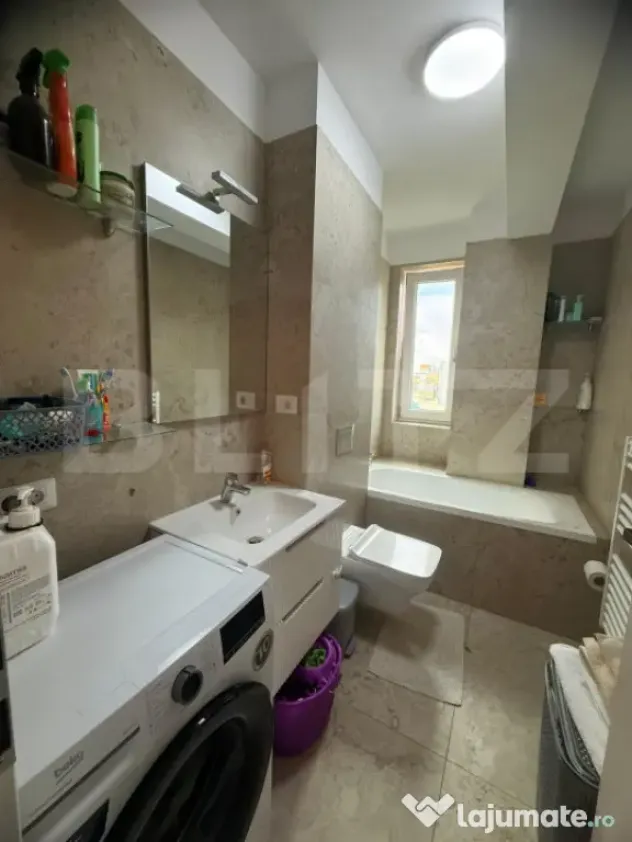 Apartament 2 camere, 68 mp, etaj intermediar, zona Primagra