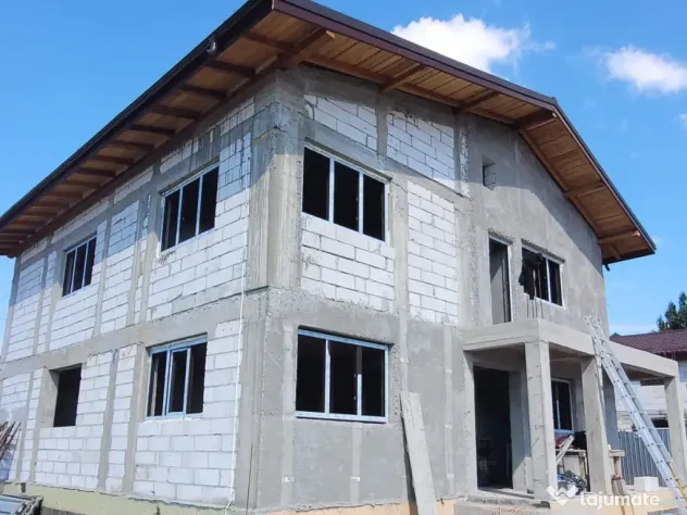 Tamplarie PVC si aluminiu