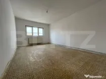 Apartament 2 camere decomandat, etaj 4, Gherla – ideal pen