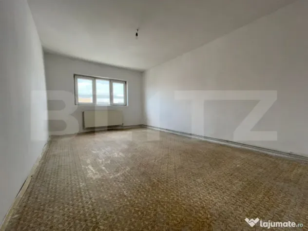 Apartament 2 camere decomandat, etaj 4, Gherla – ideal pen