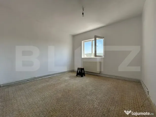 Apartament 2 camere decomandat, etaj 4, Gherla – ideal pen