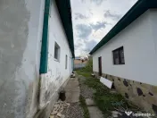 Casa individuala , teren 888mp , Siret 
