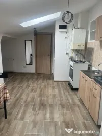 inchiriez/vand  garsoniera 