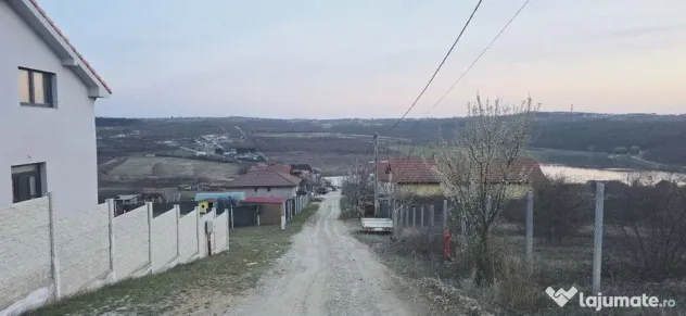 Teren de vânzare, loc. Paleu
