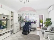 Apartament 4 camere de vanzare – complet renovat, mobil... 