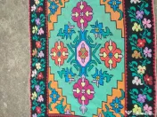 Carpetă cu model floral 