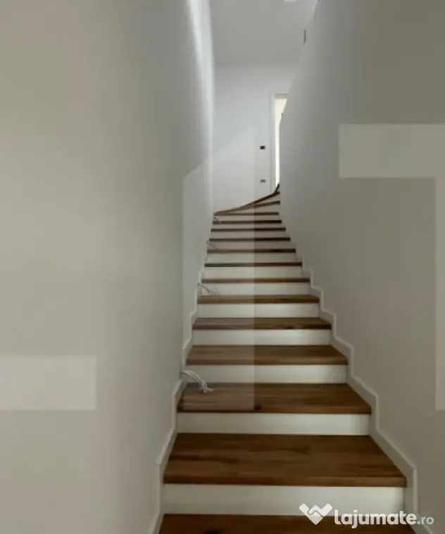 Casa noua de vanzare -proiect deosebit-4 camere -3 bai