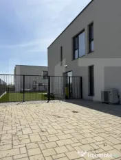 Casa noua de vanzare -proiect deosebit-4 camere -3 bai 