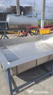 Cuva inox industrială 250 x 200 x 68 cm – aprox. 3400 Litri – cu suport metalic 