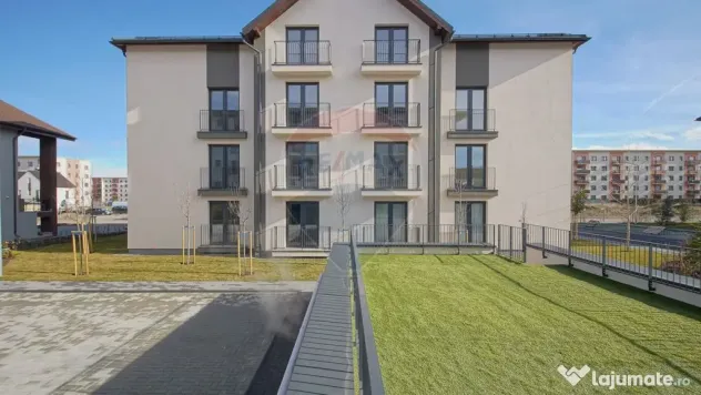 Garsoniera decomandata, 40 mp utili, etaj 1 | ROKMAN | Zo...