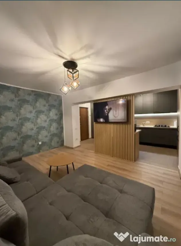Apartament 2 camere amenajat, open space - zona Tractorul