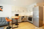Apartament cu 2 camere, 43 mp, parcare, zona Tineretului. 