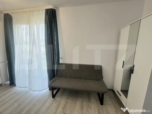 Garsonieră de închiriat, în bloc nou