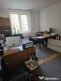 Apartament 4 camere, poziție excelenta