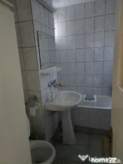 Apartament 4 camere, poziție excelenta 