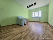 Apartament 3 camere Progresu | Decomandat | 2 balcoane | 54.900€ 