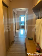 Apartament 4 camere decomandat, etaj intermediar, parcare, M 