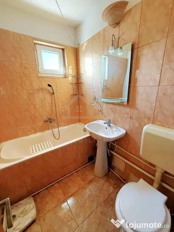 3 Camere-55mp-Utili-Mobilat-Utilat-Etaj-Intermediar-Parca...